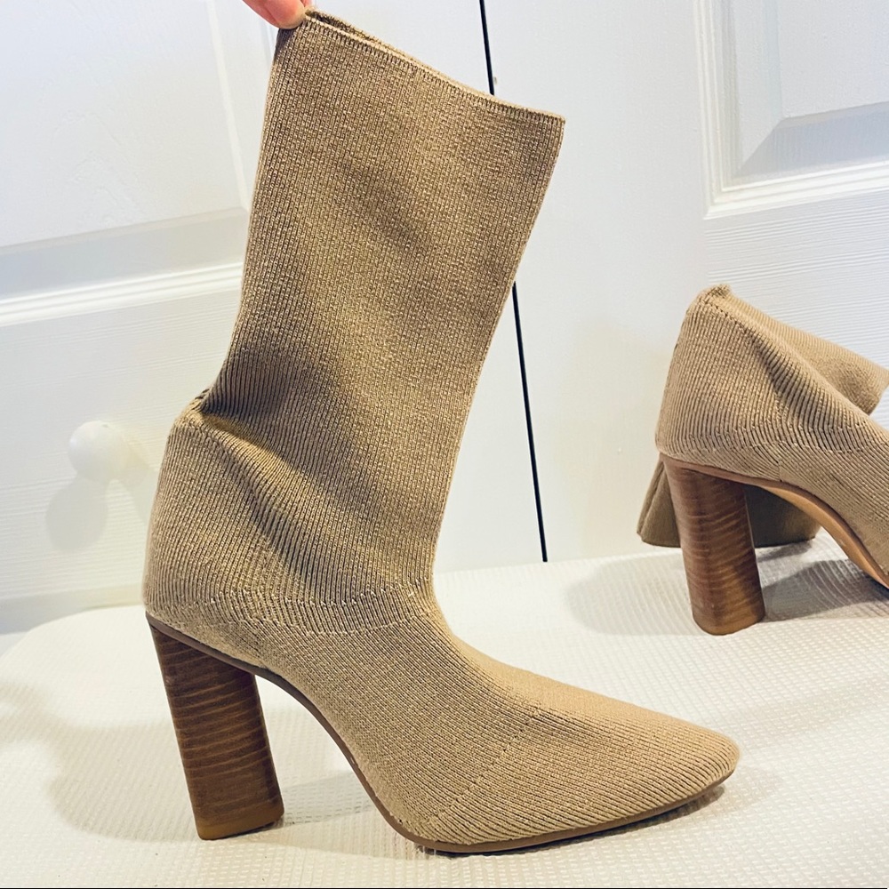 NWOT Knit Sock Bootie Wood Heel - Picture 2 of 10
